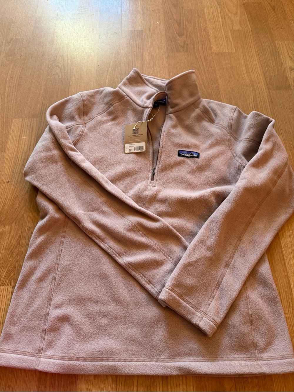 Patagonia women’s Light Mauve Quarter-Zip Fleece Pullover